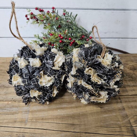 Hand Crafted Fabric Shabby Chic Farmhouse Christmas Tree Ornaments set of 2 - Picture 1 of 3